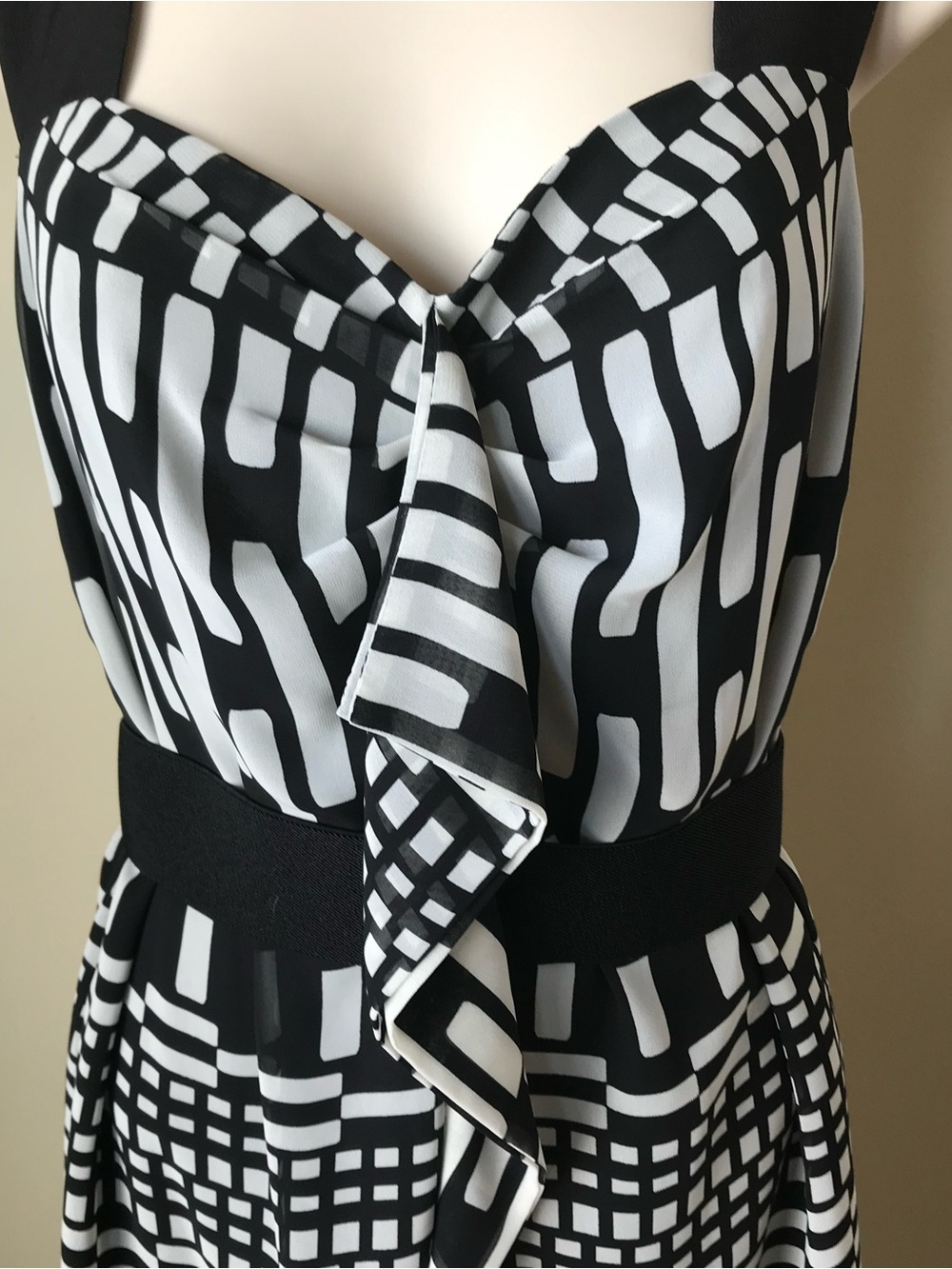 BCBGeneration Block Pattern Dress Size S - Picture 2 of 7